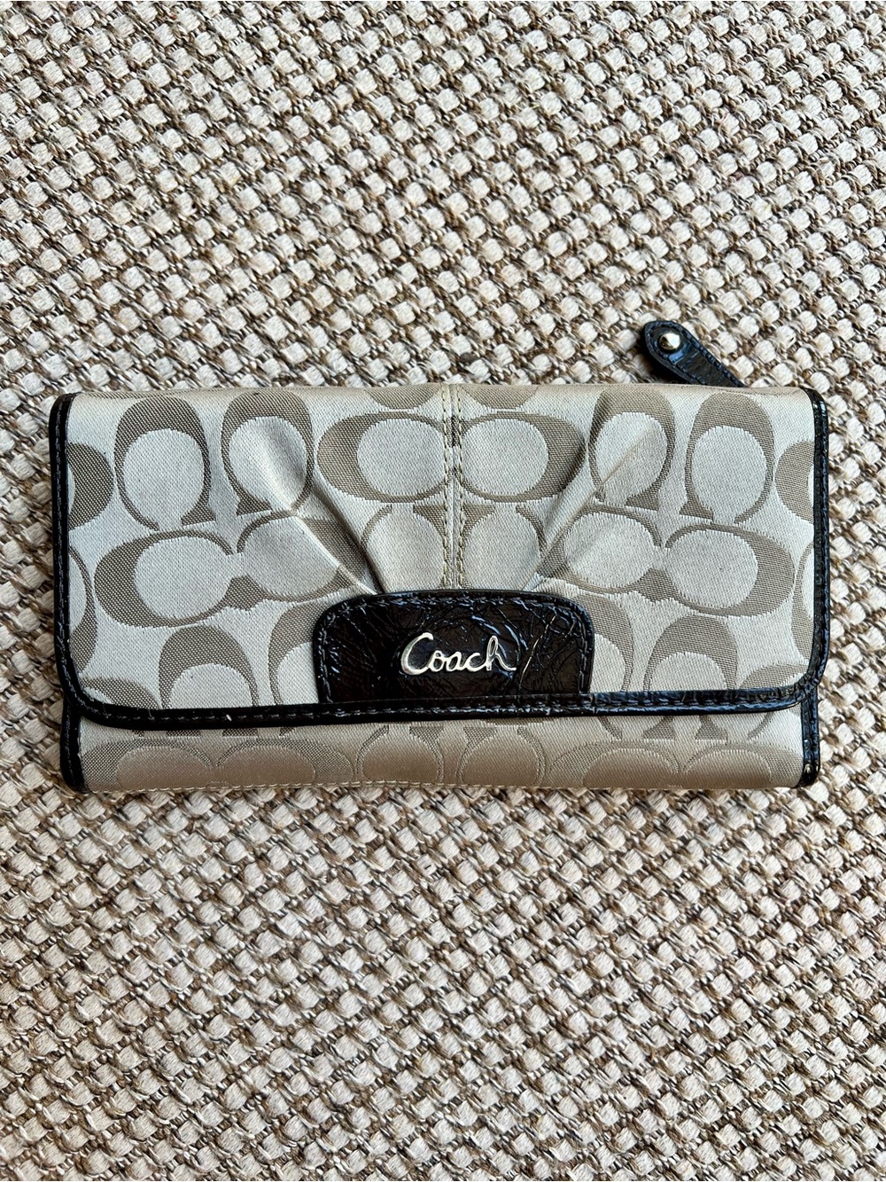 🤎Coach Signature Khaki Brown Canvas Accordion Wallet Checkbook Clutch